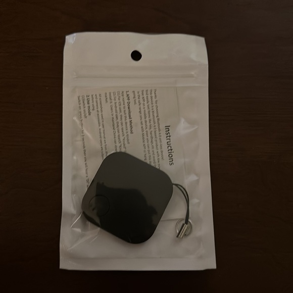 Tracking Device/Bluetooth Locator - Picture 3 of 4
